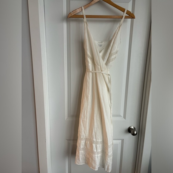 Aritzia Wilfred “Legere La boheme” linen wrap dress from Aritzia - brand new. - Picture 3 of 14
